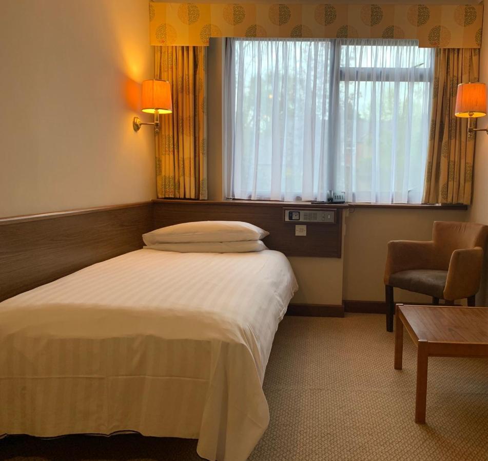 Littlebury Hotel Bicester Kültér fotó